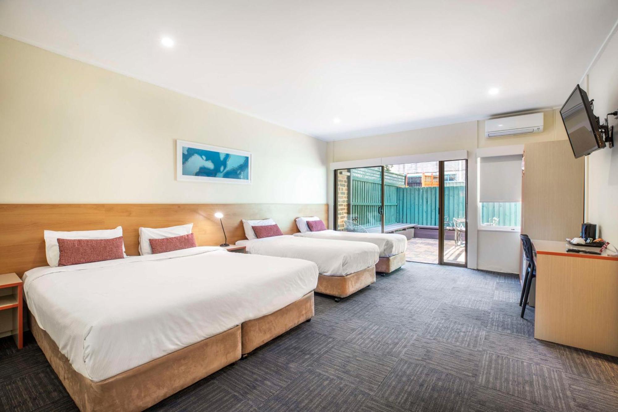 Nightcap At High Flyer Hotel Bankstown Zewnętrze zdjęcie
