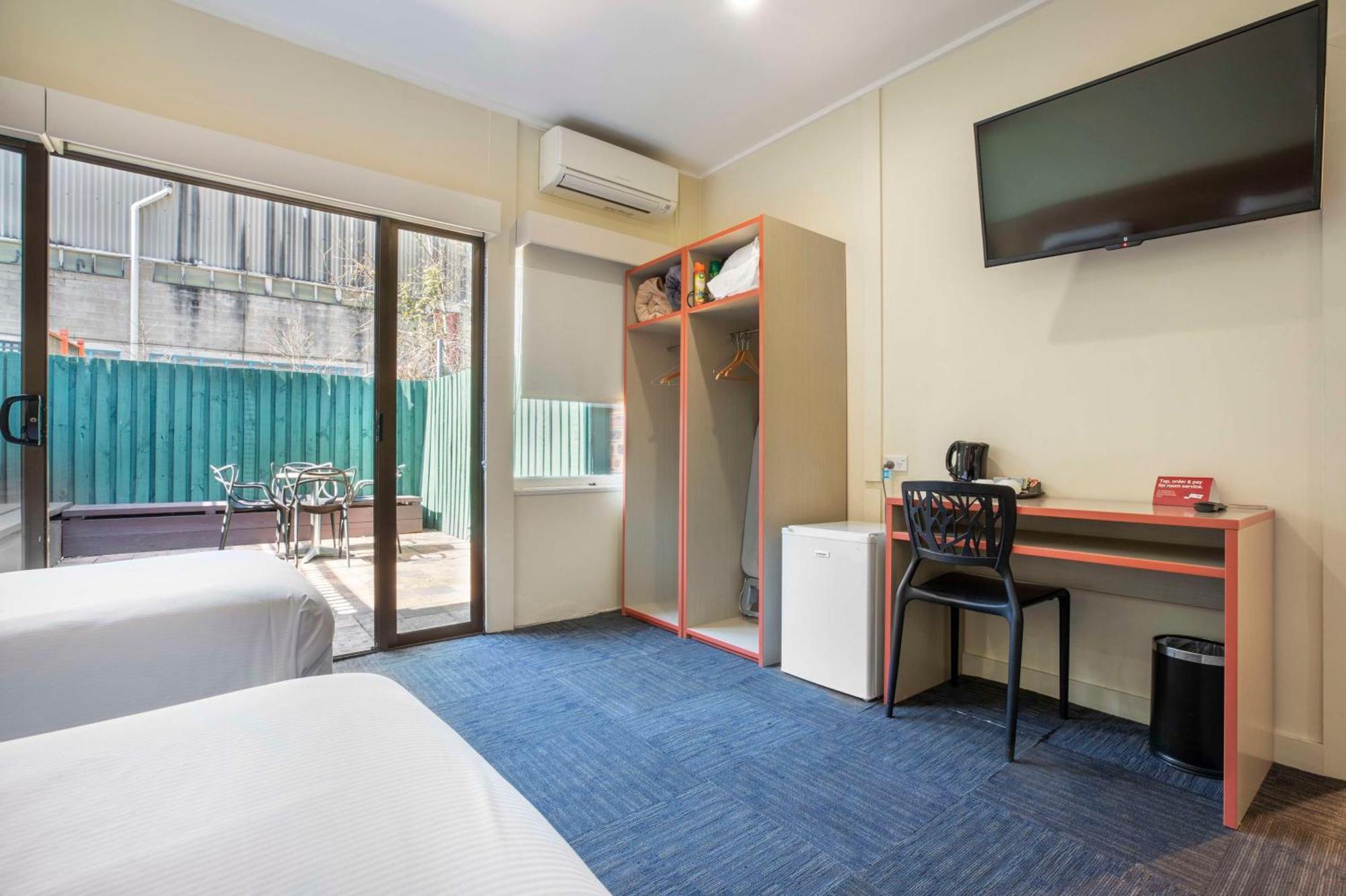 Nightcap At High Flyer Hotel Bankstown Zewnętrze zdjęcie