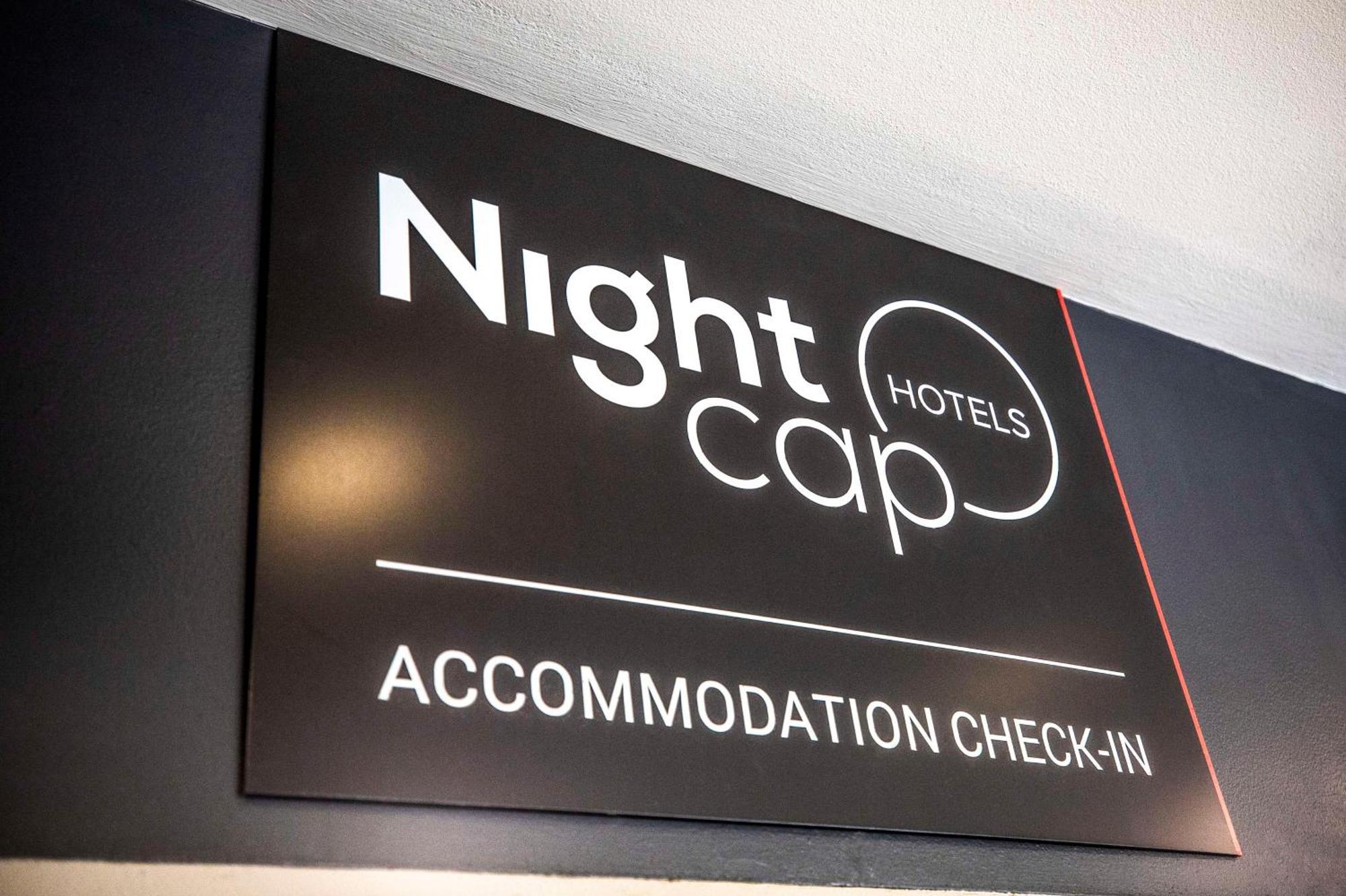 Nightcap At High Flyer Hotel Bankstown Zewnętrze zdjęcie