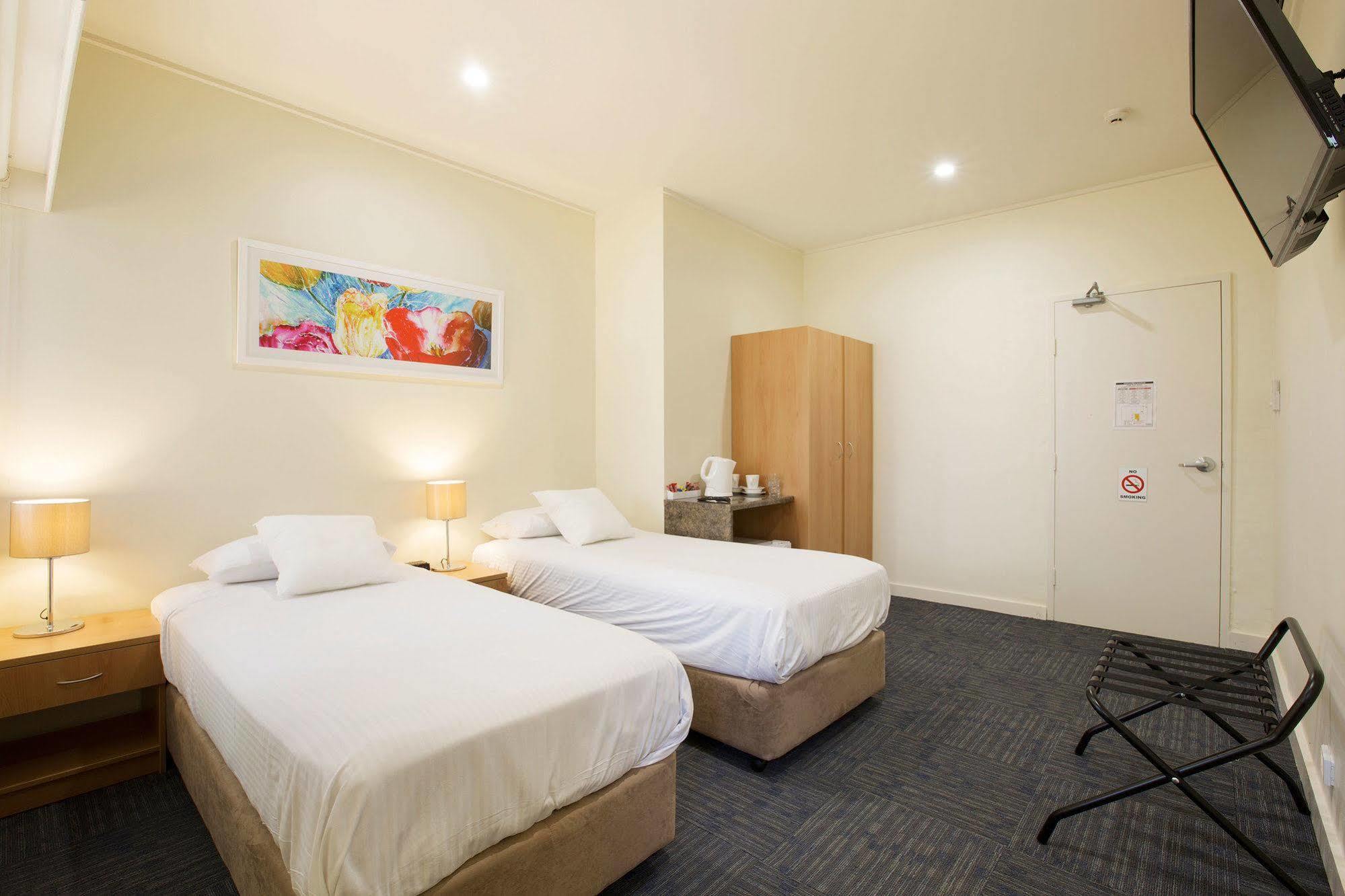Nightcap At High Flyer Hotel Bankstown Zewnętrze zdjęcie